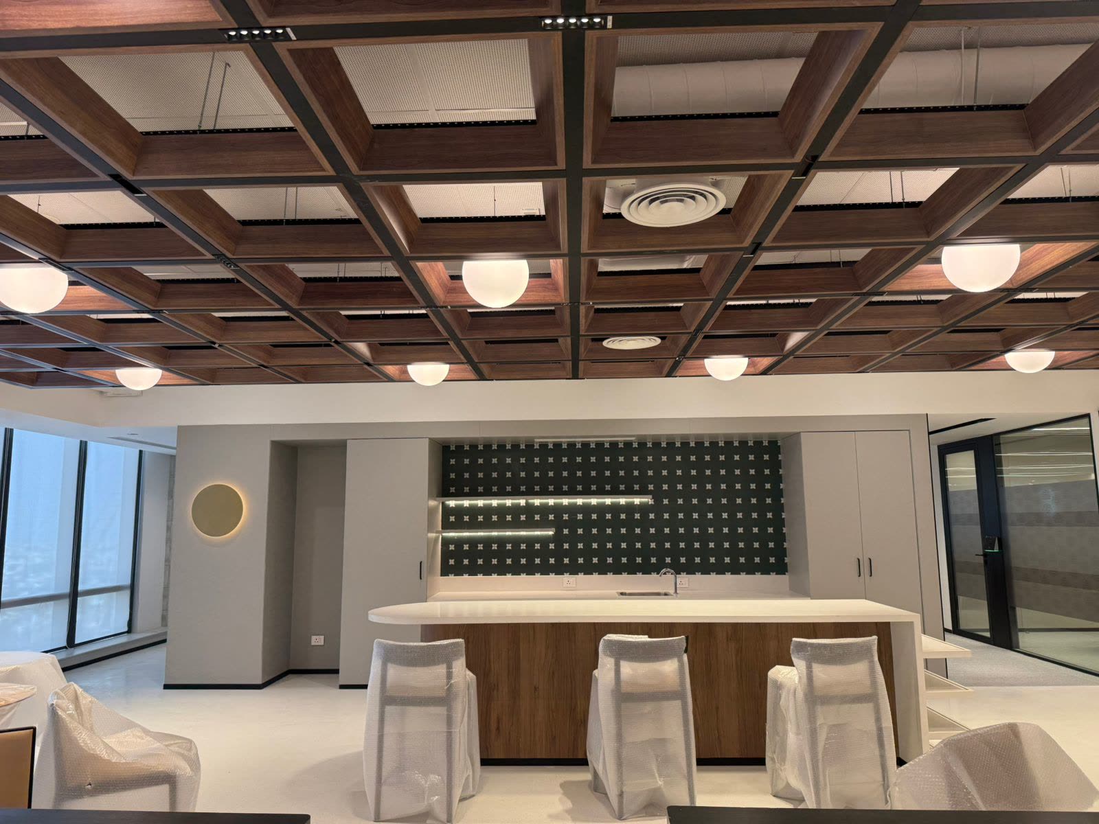 Table Space, Amex DT3 by Design Domain, Chennai, image 4